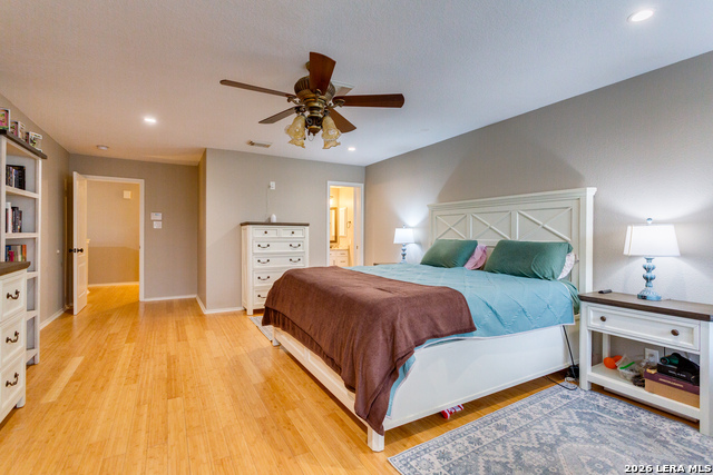 2422 Newoak Park Property Photo 14