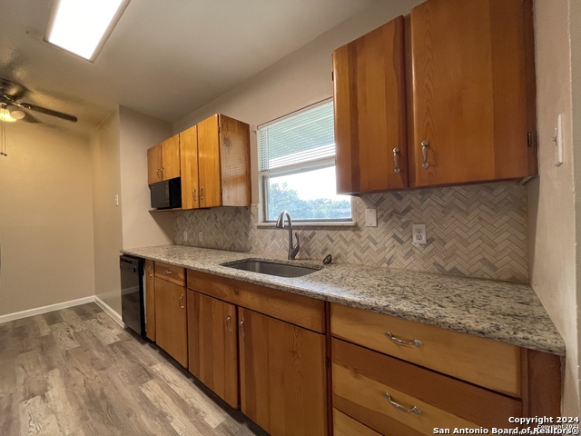 130 Ashford Dr Property Photo 11