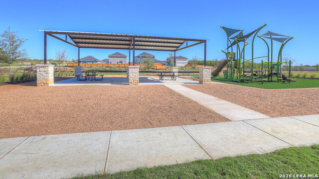 302 Windflower Cove Property Photo 27