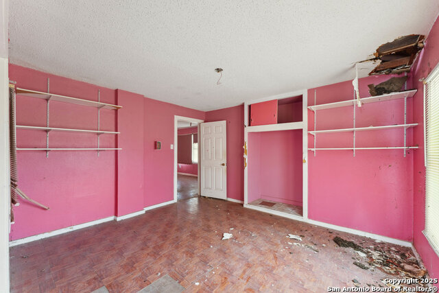 1932 E Highland Blvd Property Photo 7