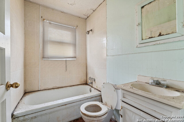 1932 E Highland Blvd Property Photo 14