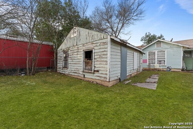 1932 E Highland Blvd Property Photo 22