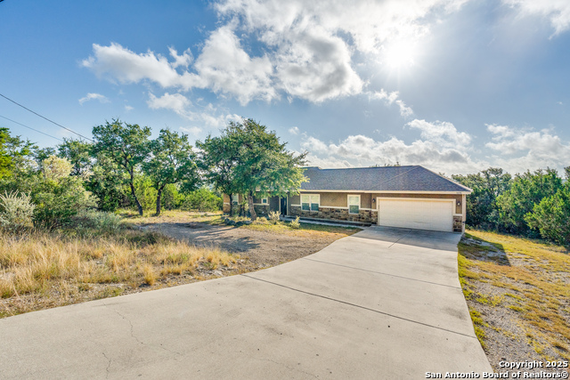 1131 ROCKY RIDGE LOOP Property Photo 1