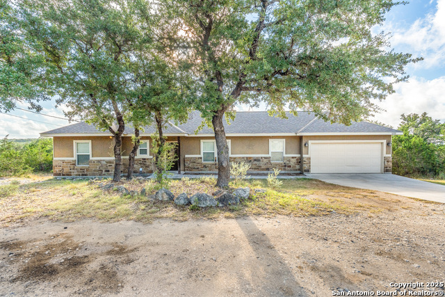 1131 Rocky Ridge Loop Property Photo 2