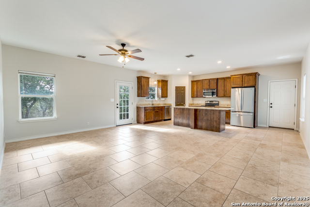 1131 Rocky Ridge Loop Property Photo 4
