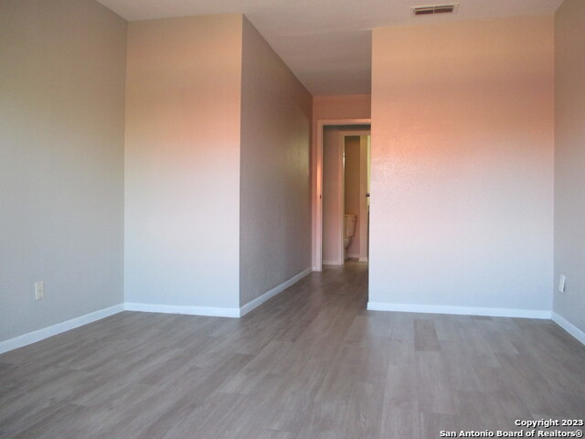 3243 Nacogdoches Rd Property Photo 9