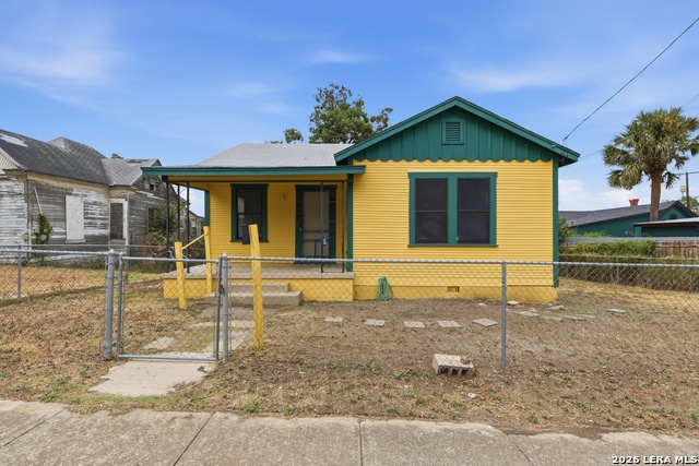 313 S Pine St Property Photo 17