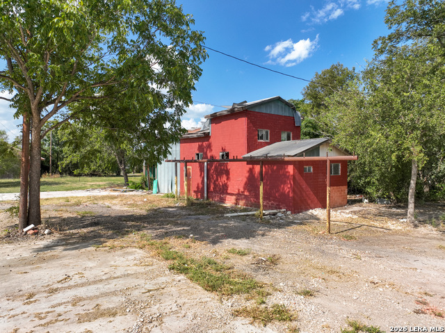 606 N Center Property Photo 12
