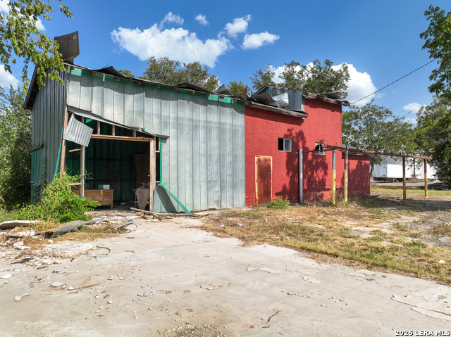 606 N Center Property Photo 15