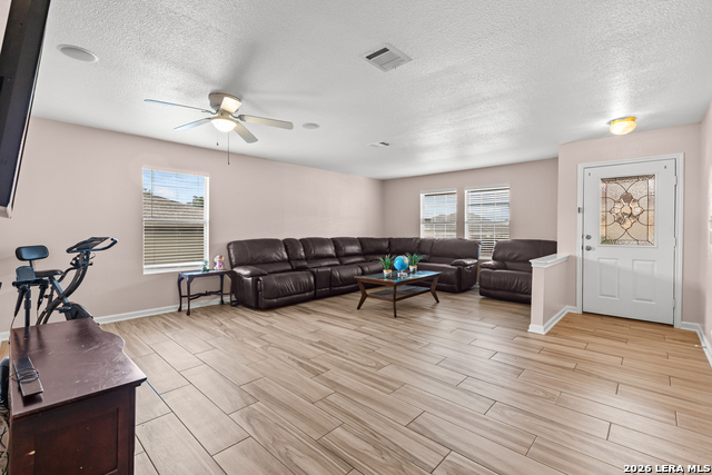 3526 Carruthers Oak Property Photo 7