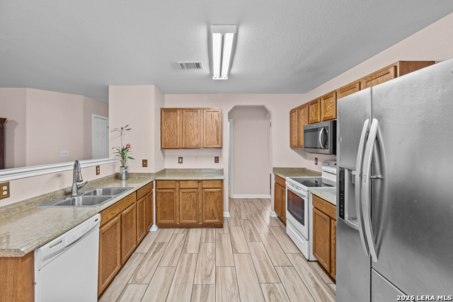 3526 Carruthers Oak Property Photo 18