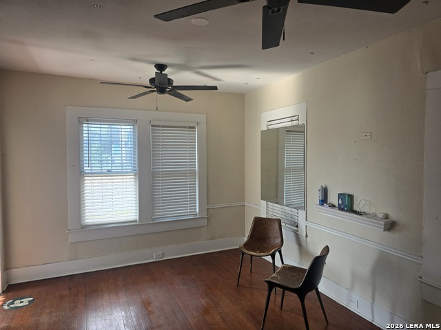 1307 Culebra Rd Property Photo 9