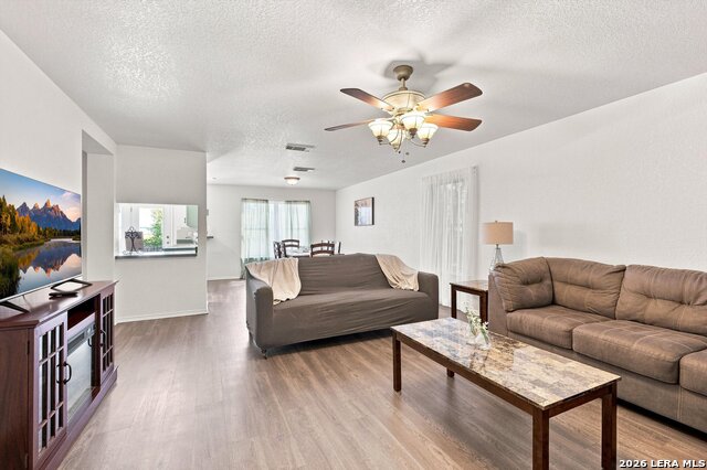 7622 Barking Creek Property Photo 6