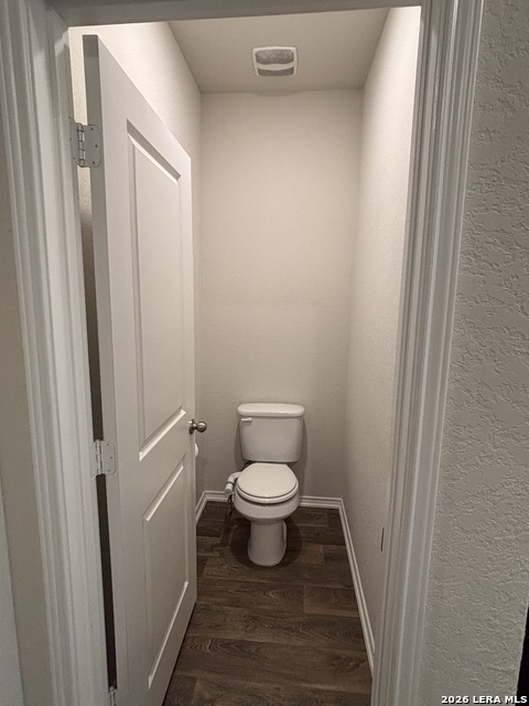 6442 Greensleeves Property Photo 14