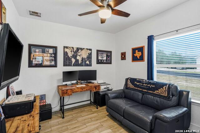 422 Cielo Vis Property Photo 18