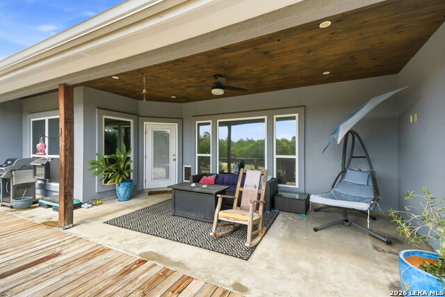 422 Cielo Vis Property Photo 31