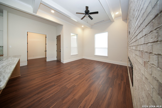 719 Dakota St Property Photo 15
