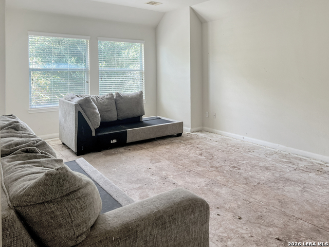 1730 Park Oak Dr Property Photo 3