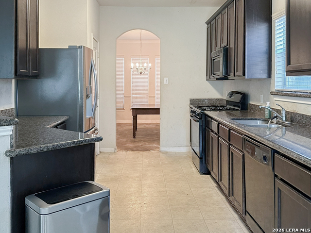 1730 Park Oak Dr Property Photo 6