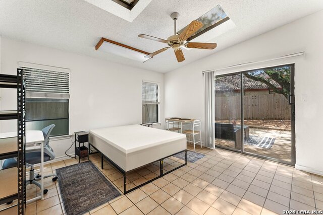 3915 Hunters Crest St Property Photo 31