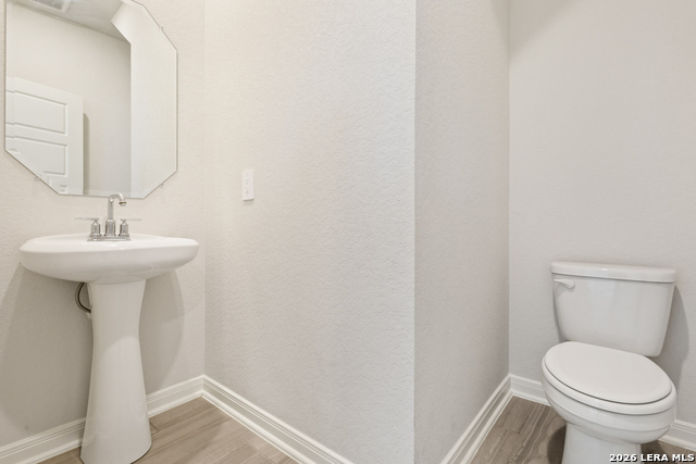 5703 Beths Way Property Photo 8