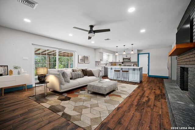 3105 Peachtree St Property Photo 15
