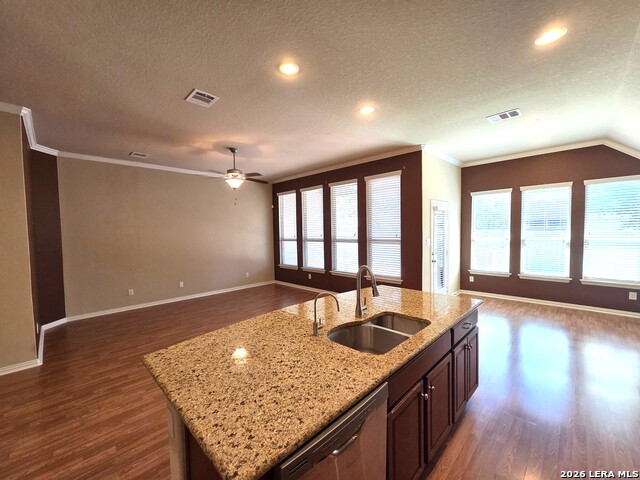 261 Norwood Ct Property Photo 6