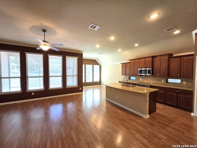 261 Norwood Ct Property Photo 7