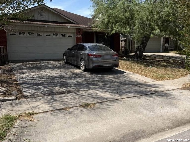 2609 Persimmon St Property Photo 2