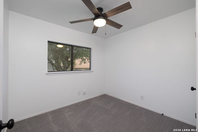 13027 Cavern Park Dr Property Photo 4