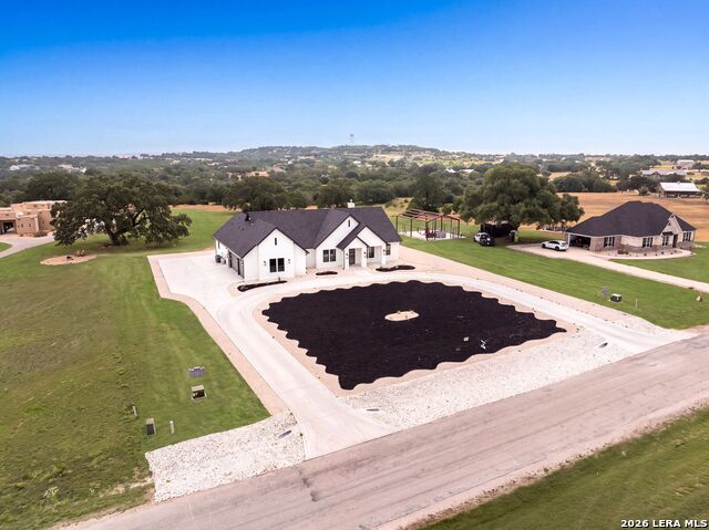 344 Martingale Trail Property Photo 6
