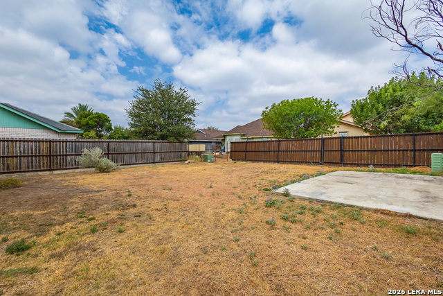2219 Beverly Hills Blvd Property Photo 25