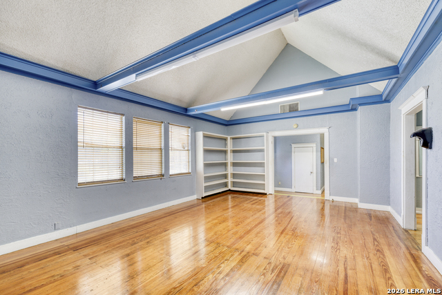 1007 N Getty St Property Photo 6