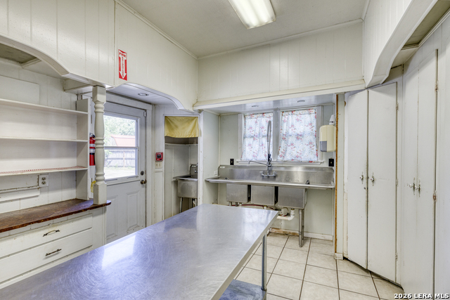 1007 N Getty St Property Photo 11