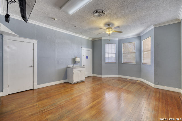 1007 N Getty St Property Photo 22