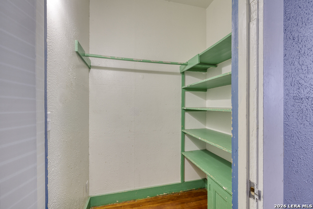 1007 N Getty St Property Photo 26