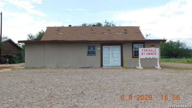 249 N Ih 35 Frontage Road Property Photo 1