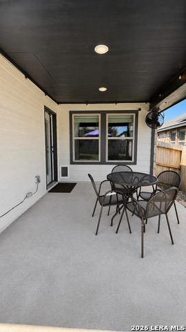 6410 Comanche Moon Property Photo 17