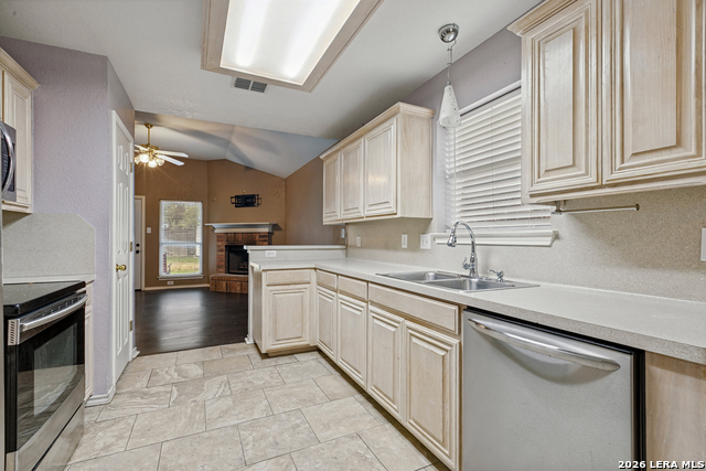 9651 Emerald Pl Property Photo 13
