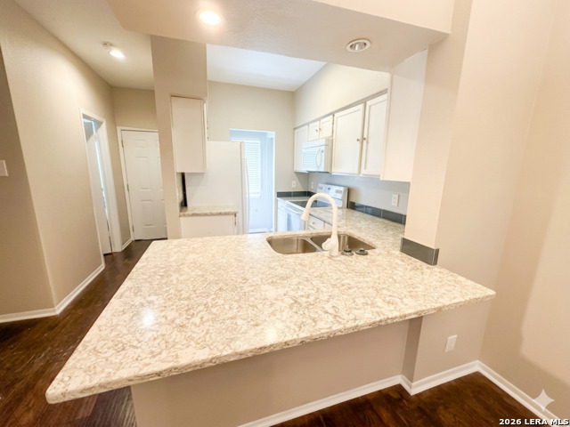 12229 Apricot Dr Property Photo 5