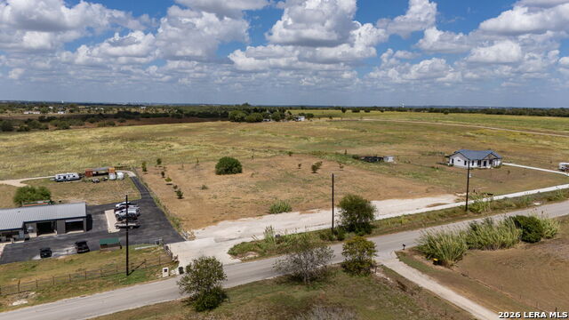 11875 Ware Seguin Rd Property Photo 10
