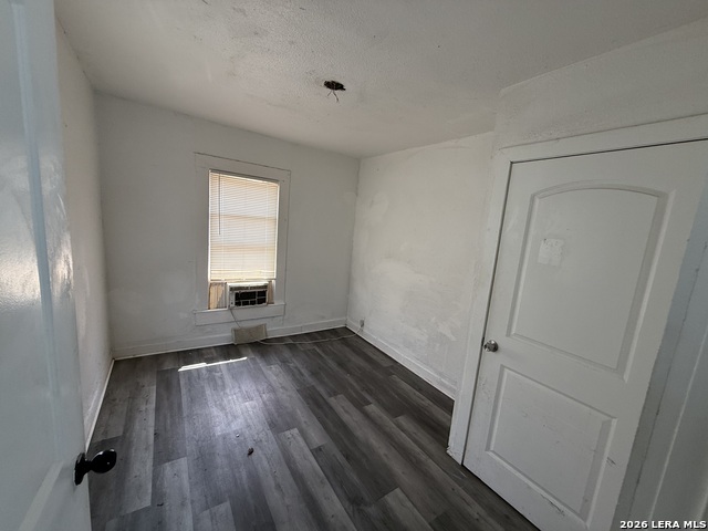 1504 Hays Property Photo 6