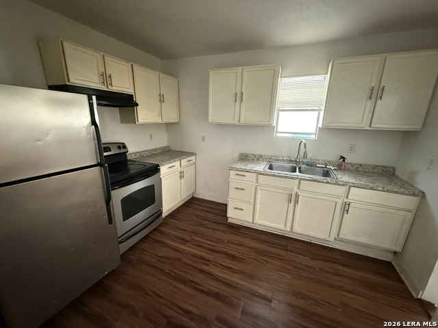 1504 Hays Property Photo 8