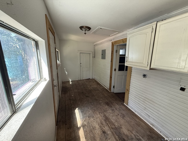 1504 Hays Property Photo 12