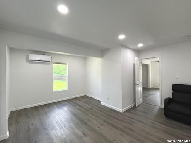 1431 Delgado St Property Photo 7