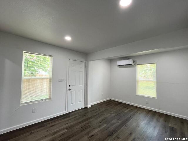 1431 Delgado St Property Photo 8