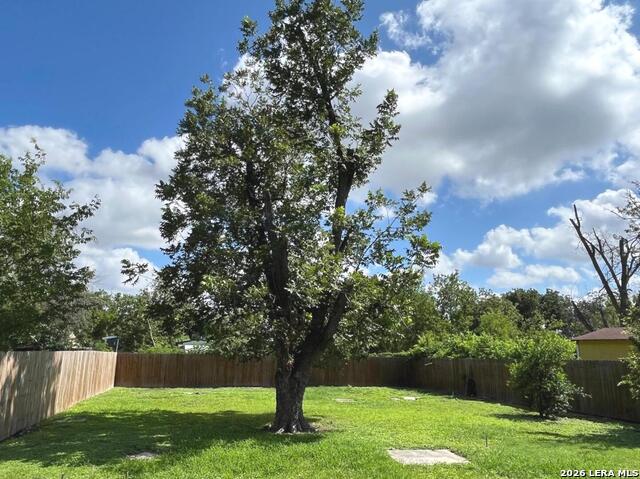 1431 Delgado St Property Photo 17