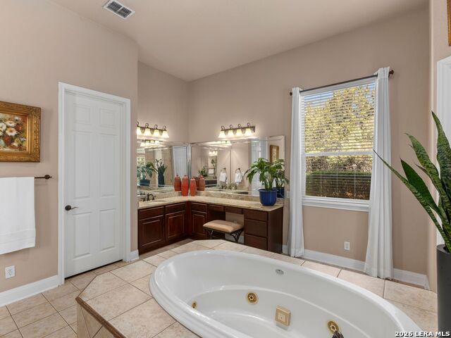 24718 Staffordshire Property Photo 34