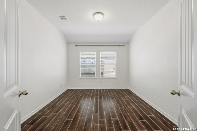 120 Pilsen Dr Property Photo 6