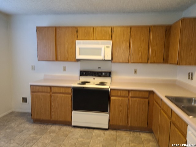 4619 Desert Poppy Property Photo 9